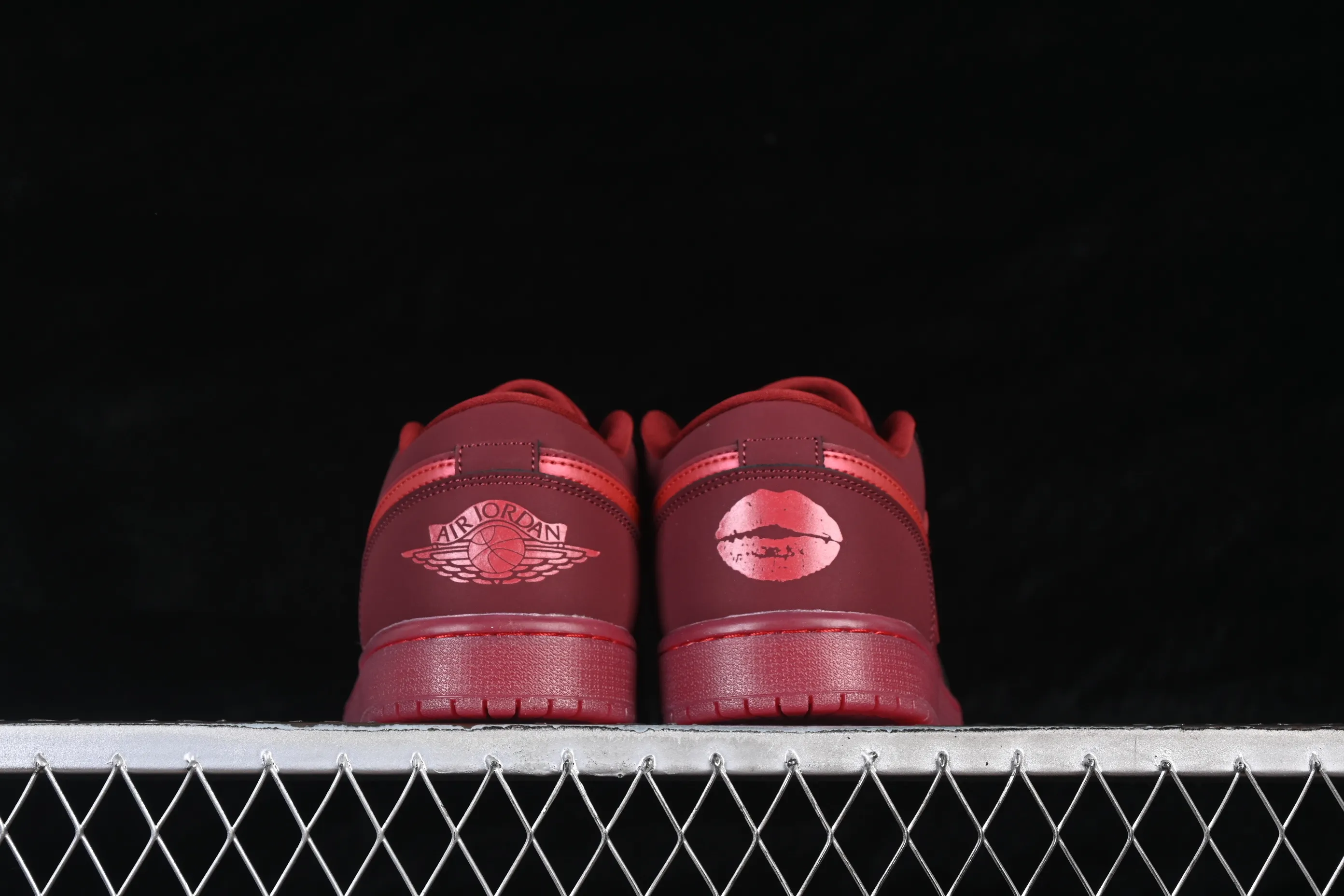 All categories Air Jordan Jordan series basketball shoes Air Jordan 1 Low Air Jordan 1 Low AJ1 Joe 1 raw rubber wine red low-top retro cultural basketball shoes IB7012-600